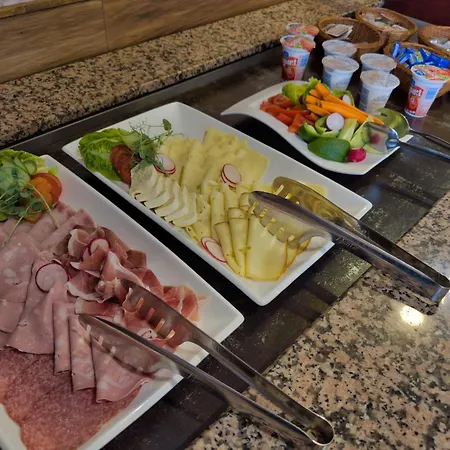 فندق Olympland