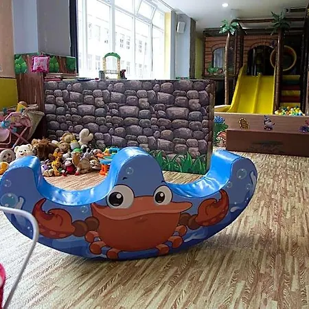 Olympland فندق تروتنوف